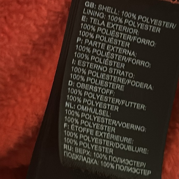 The North Face women’s fleece jacket in a medium size - Picture 13 of 13